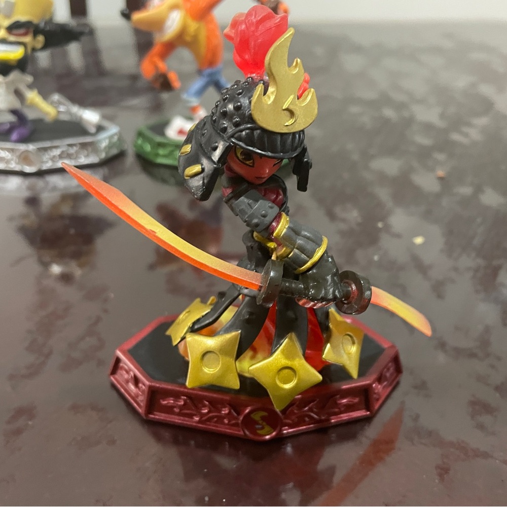 Skylander Imaginator Master Ember & Sensei golden queen bundle
